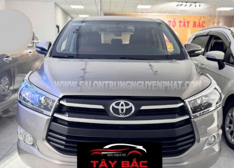 Toyota Innova 2.0E 2017